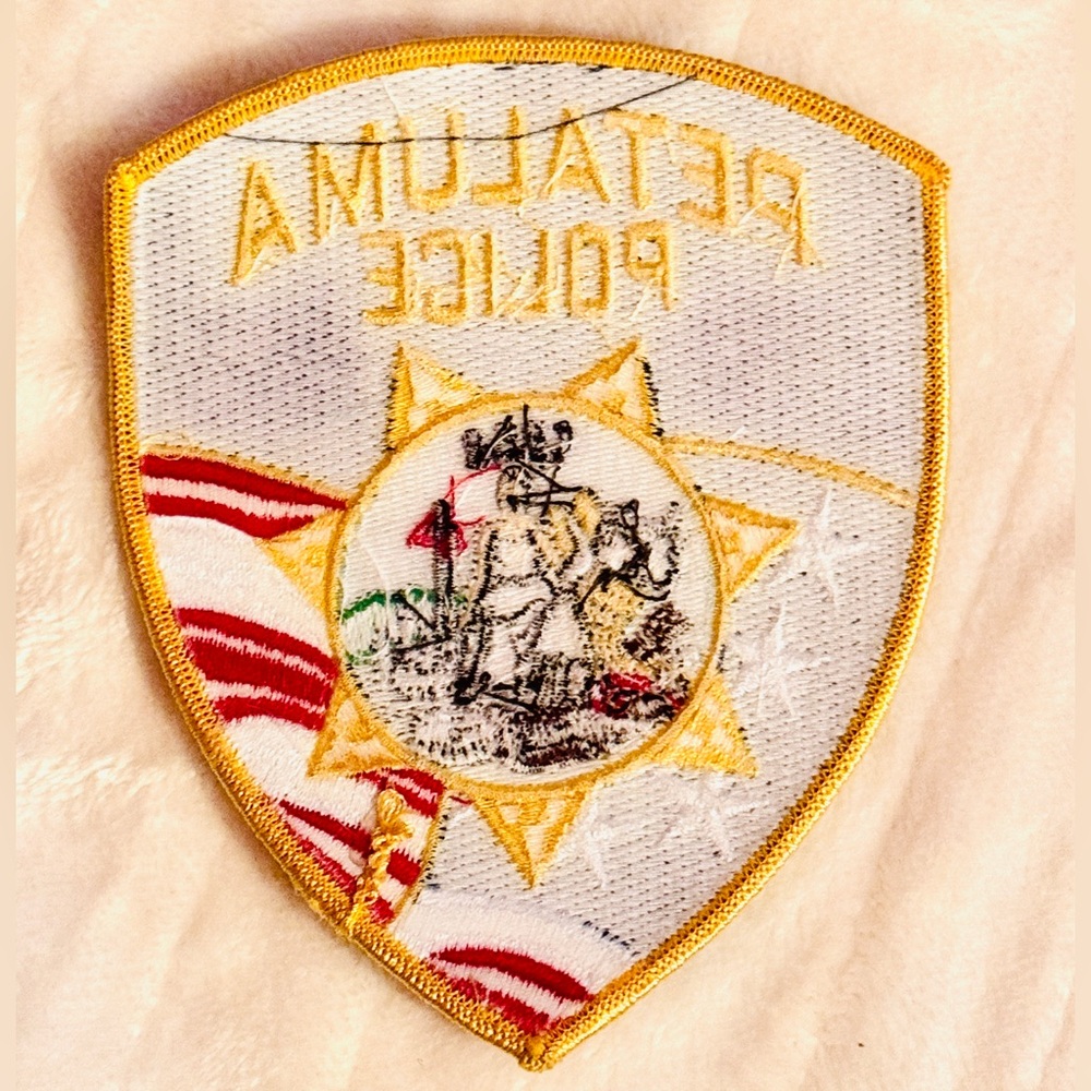 Patch: Officiall Petaluma Police Department - Picture 2 of 3